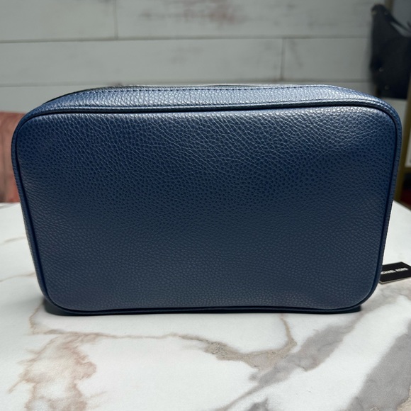 Michael Kors Cooper Tech Organizer - Picture 3 of 6